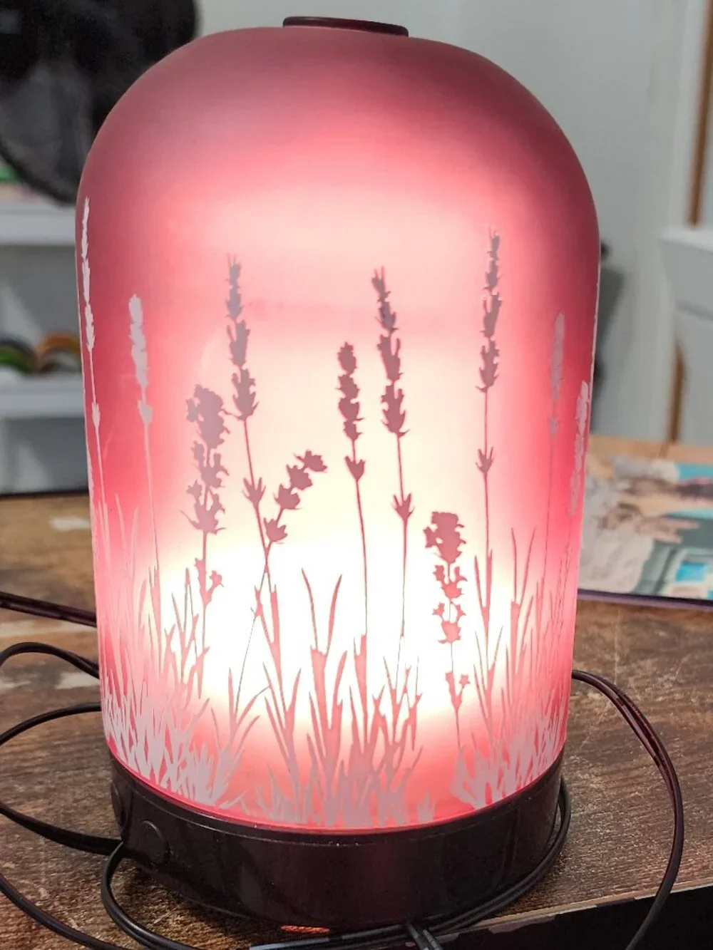 Better Homes and Garden Diffuser Set, Changes Colors.